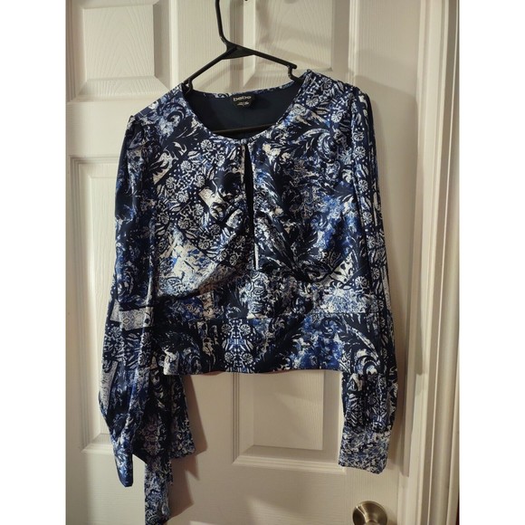 Bebe Top Size 12 Blue Multicolor Cropped Keyhole Long Sleeve Side Tie - Picture 1 of 9
